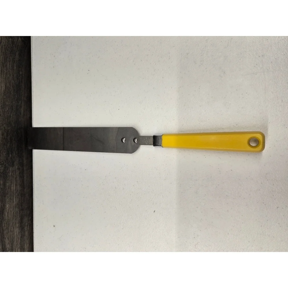 Maid of Honor Vintage Offset Icing Spatula Stainless Steel Yellow Handle USA